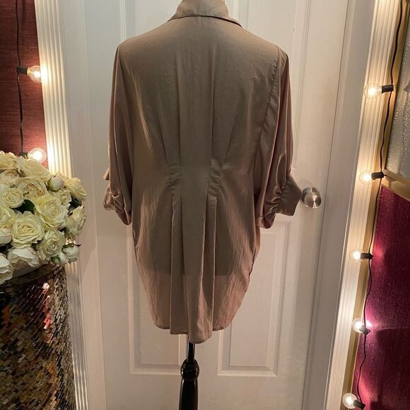 BCBG MaxAzria oversize puffy sleeves champagne colour blouse, XS - Picture 5 of 7
